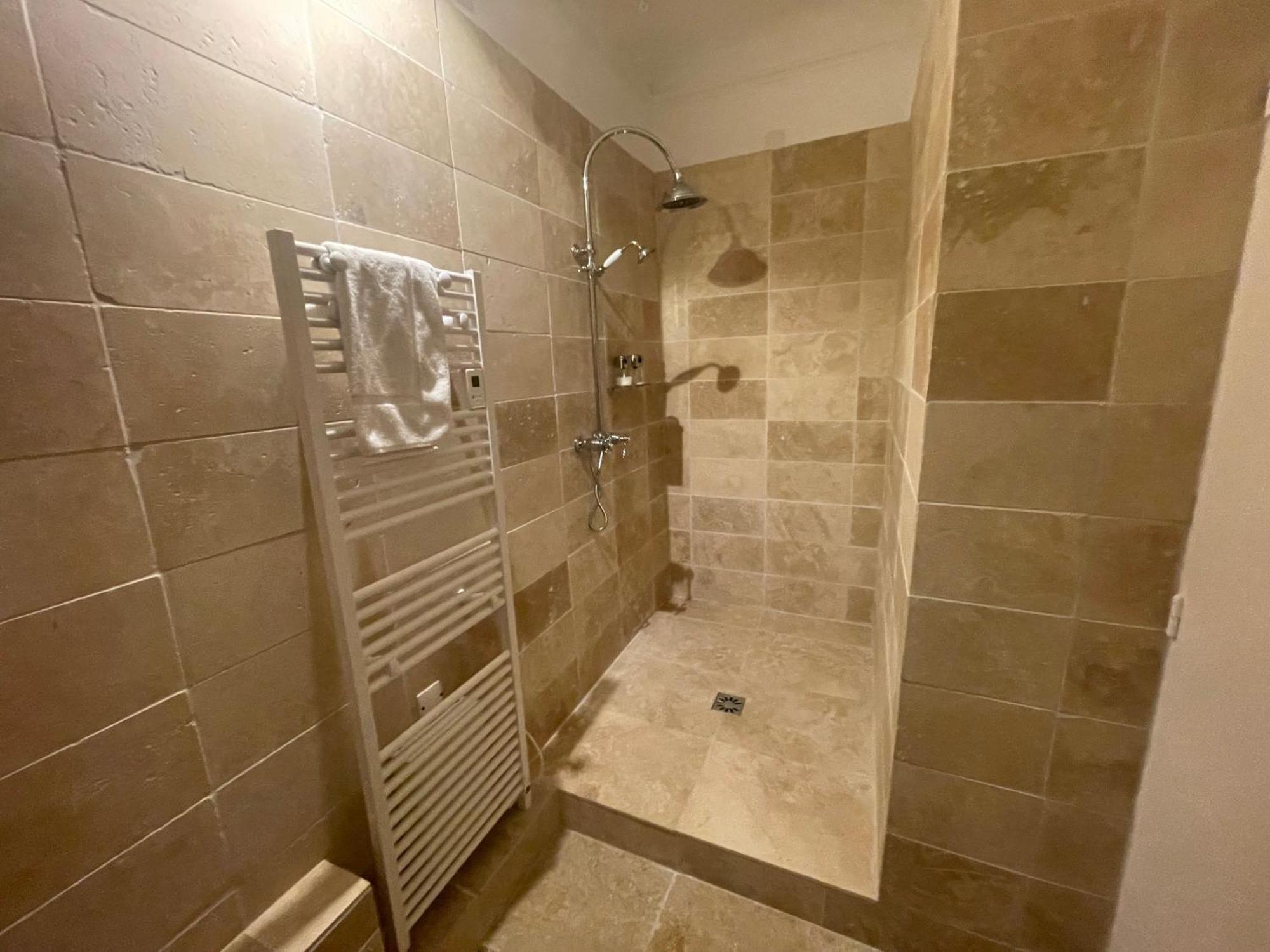 Chateau De Montfroc Bed & Breakfast Luaran gambar